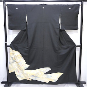 正絹・黒留袖・着物・鳥・菊・笹・流水・No.200701-0432・梱包サイズ60