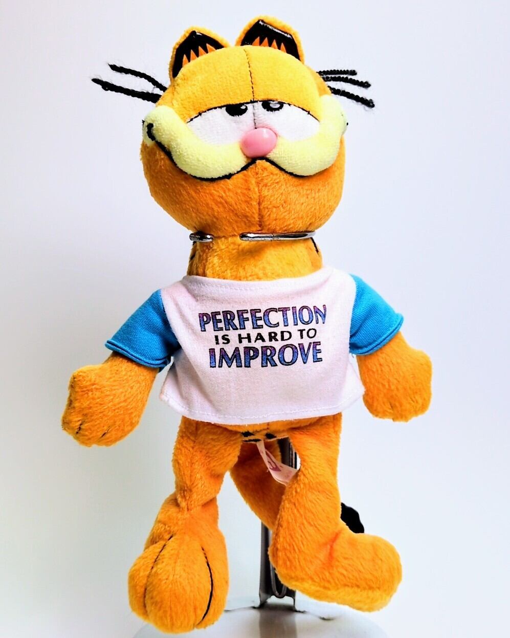 ☆ VINTAGE ☆【 Garfield ( ガーフィールド ) 】 ぬいぐるみ プラッシュ plush 2007年製 “ PERFECTION IS HARD TO IMPROVE ” ビンテージ 〚アメリカン雑貨 アメトイ〛
