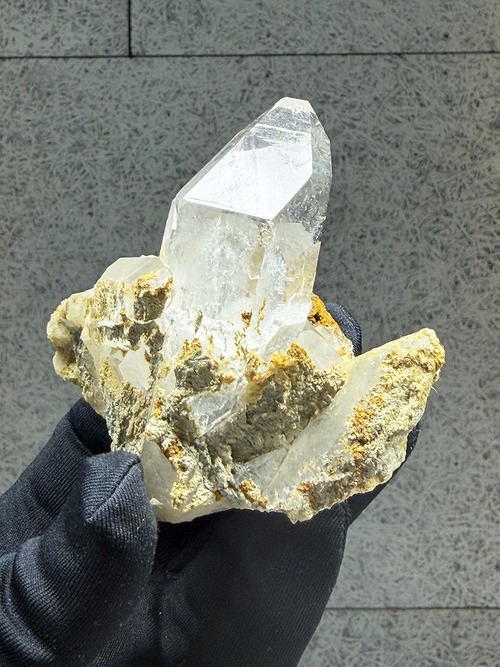 クォーツクラスター【ML-0108】インド