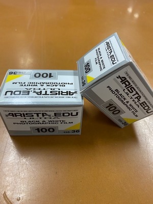 Arista EDU Ultra 白黒フィルムISO100, 35mm x 36枚