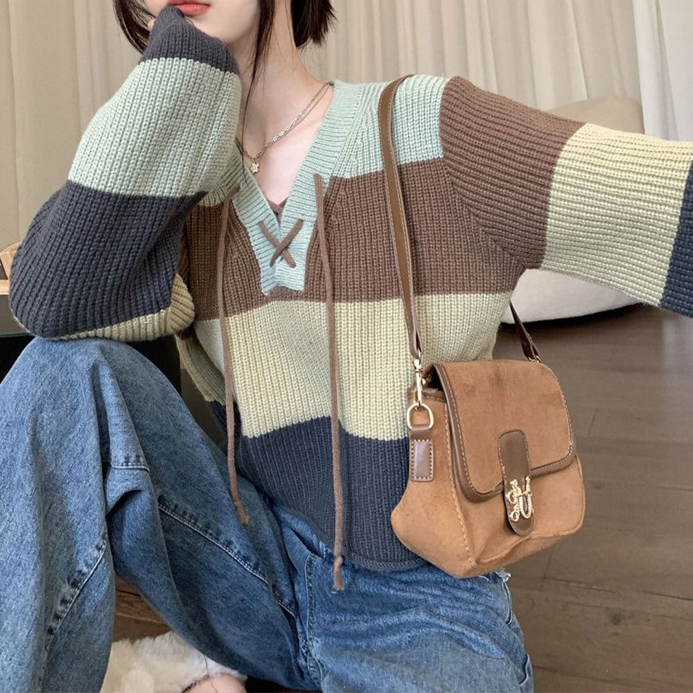 【送料無料】 ニット セーター ボーダー ショート丈 長袖 レディース 春秋冬 韓国 大人 カジュアル おしゃれ マルチボーダー ゆったり 体型カバー レースアップ トップス 大人可愛い 大人女子