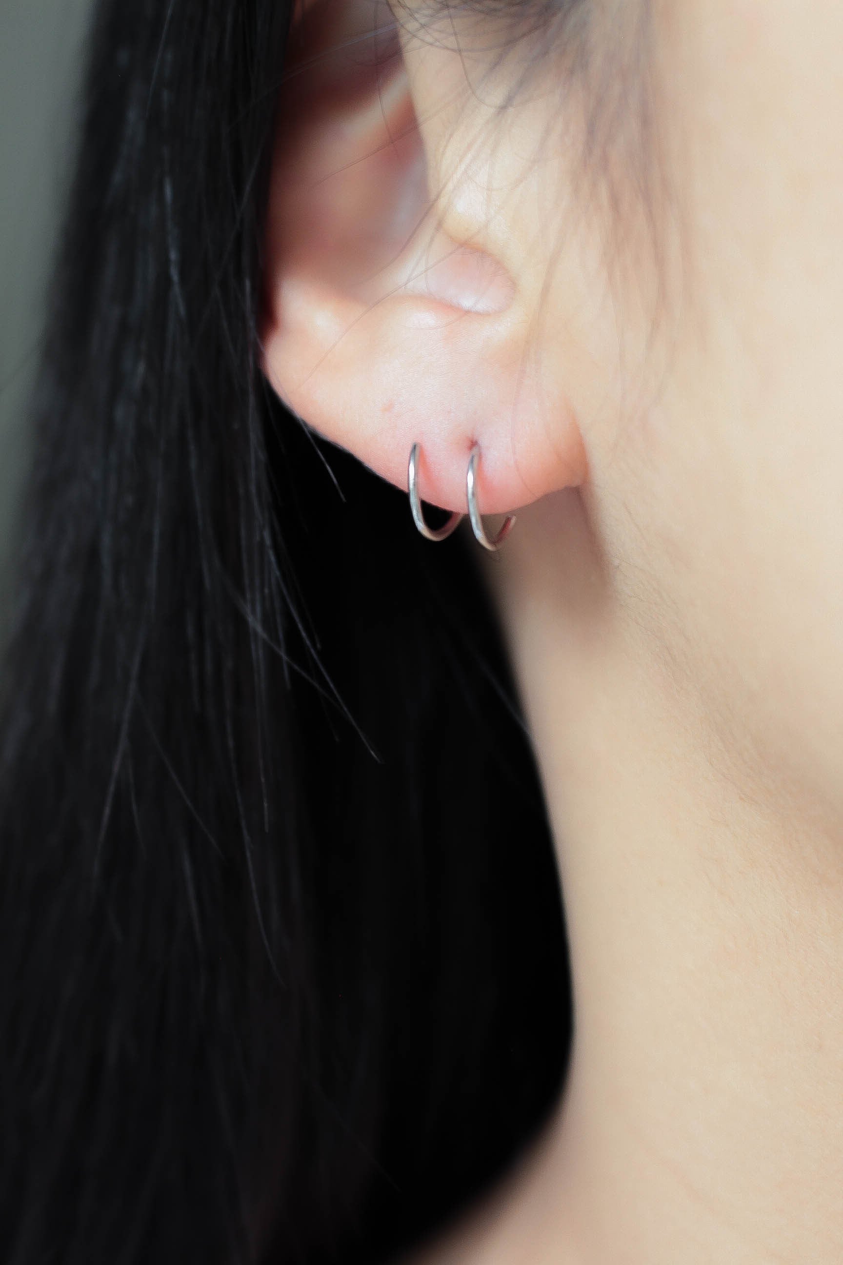 Screw Mini Pierce | ebine(エビネ)|金属アレルギー対応アクセサリー