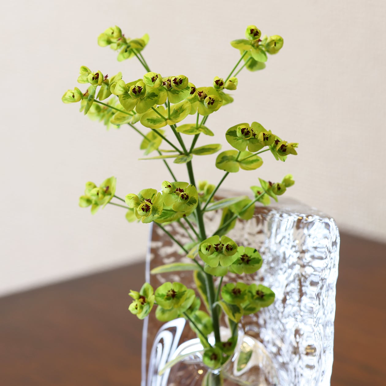 江戸硝子 一輪挿し【 大人気の逸品】ご自宅の素敵なインテリアに