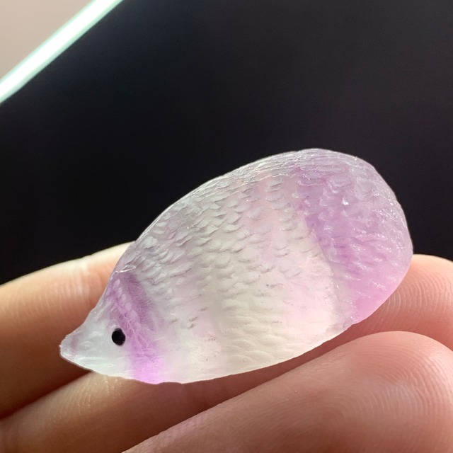 51優しい色合いフローライトハリネズミさん