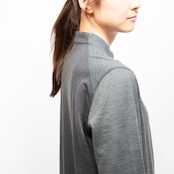 バックメッシュ・速乾メリノウール・ジップアップ・ロングスリーブシャツ(登山用ベースレイヤー 長袖ジップアップ)