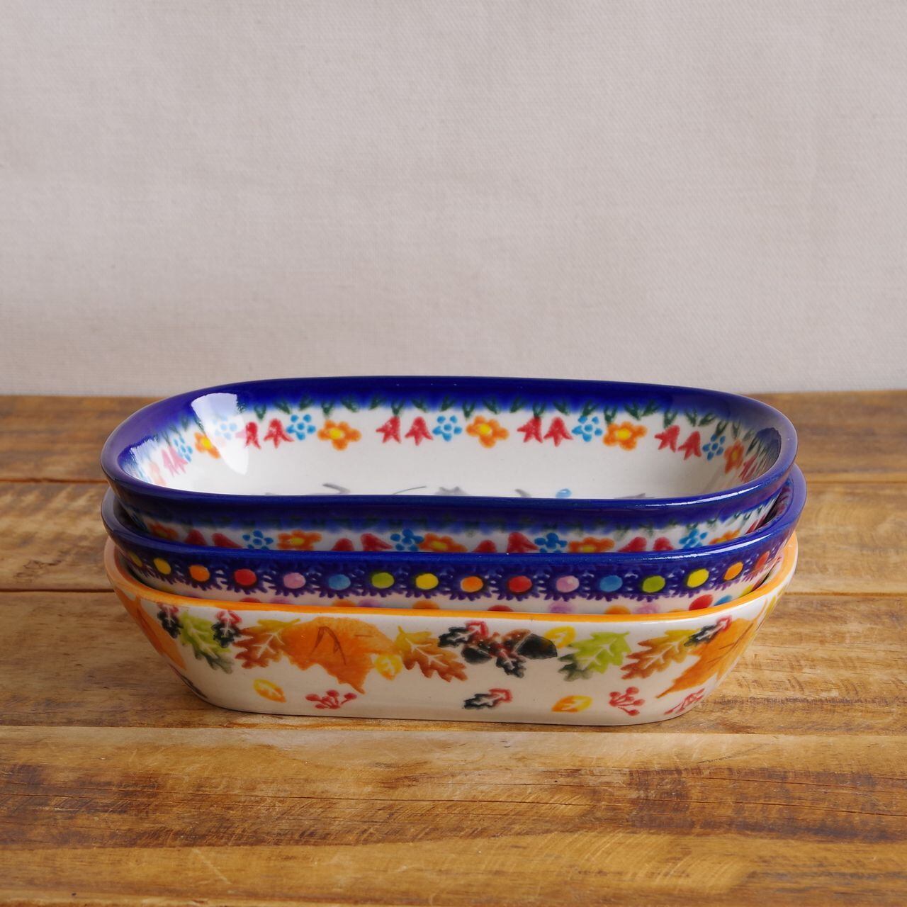 新品】 ポーランド食器 ポーリッシュポタリー 角皿 深皿 16cm カラフル
