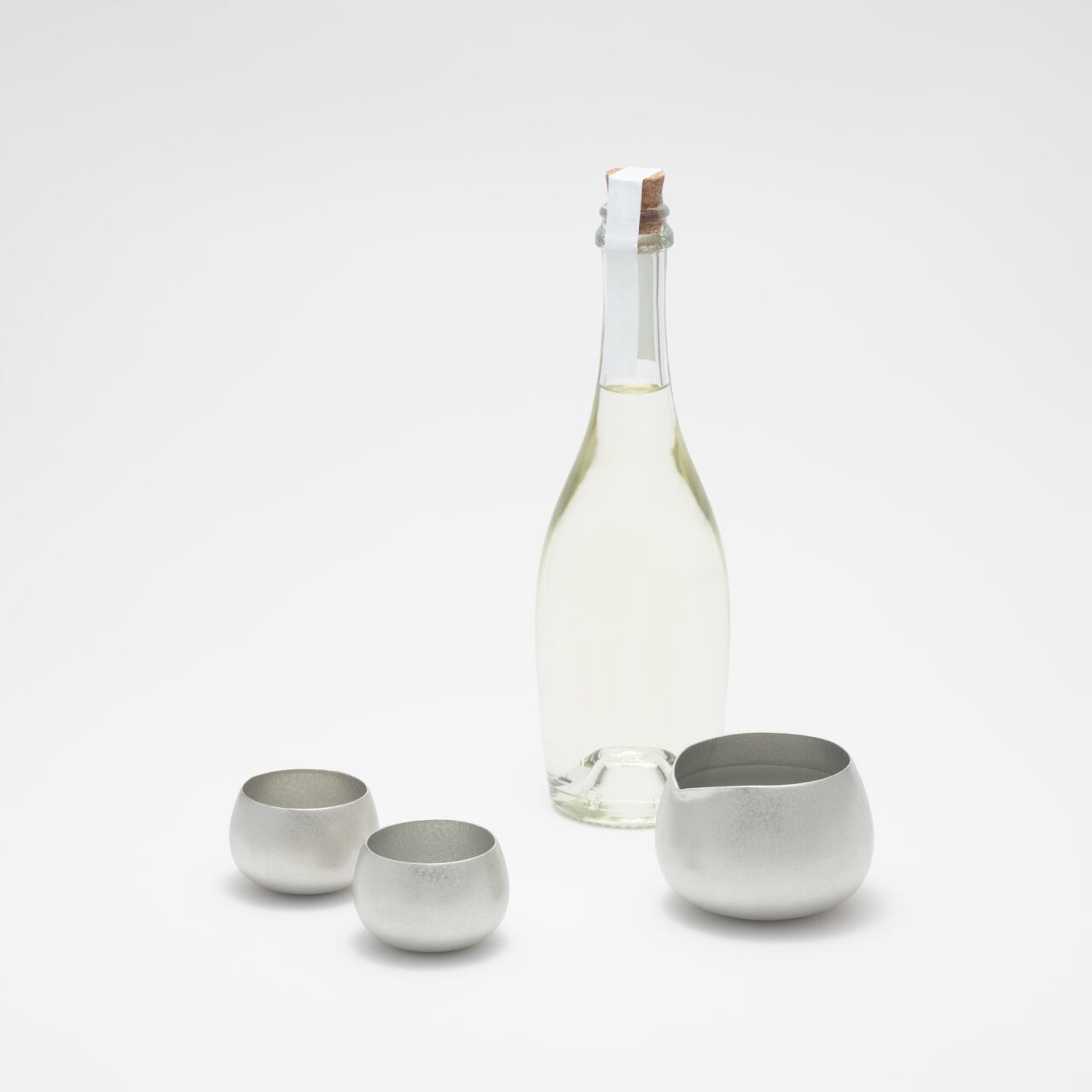 錫（すず）鋳物製の酒器》猪口｜醪音（もろみね） - 銀雅堂 | a.278