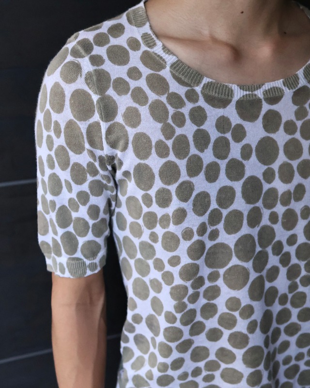 random dots half sleeve top