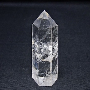 水晶 六角柱 ポイント 置物 一点物 142-11044