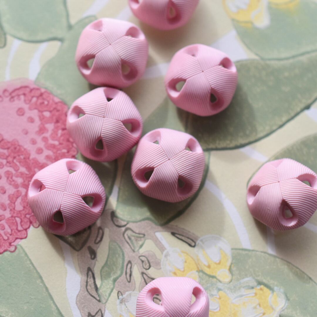 ●『2個セット』スクエアクロスフラワー×ピンク 18㎜