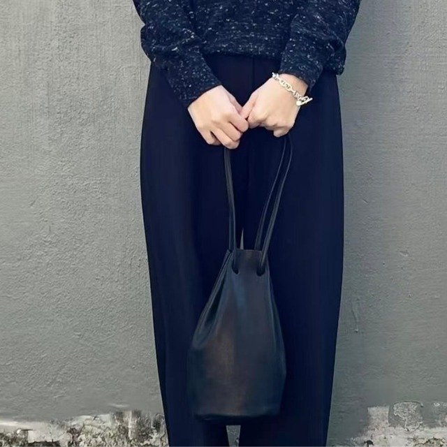 ［カウレザー］　巾着バッグ　ショルダータイプ [ESP-6726]　＃EN Tokyo ＃esperanto エスペラント