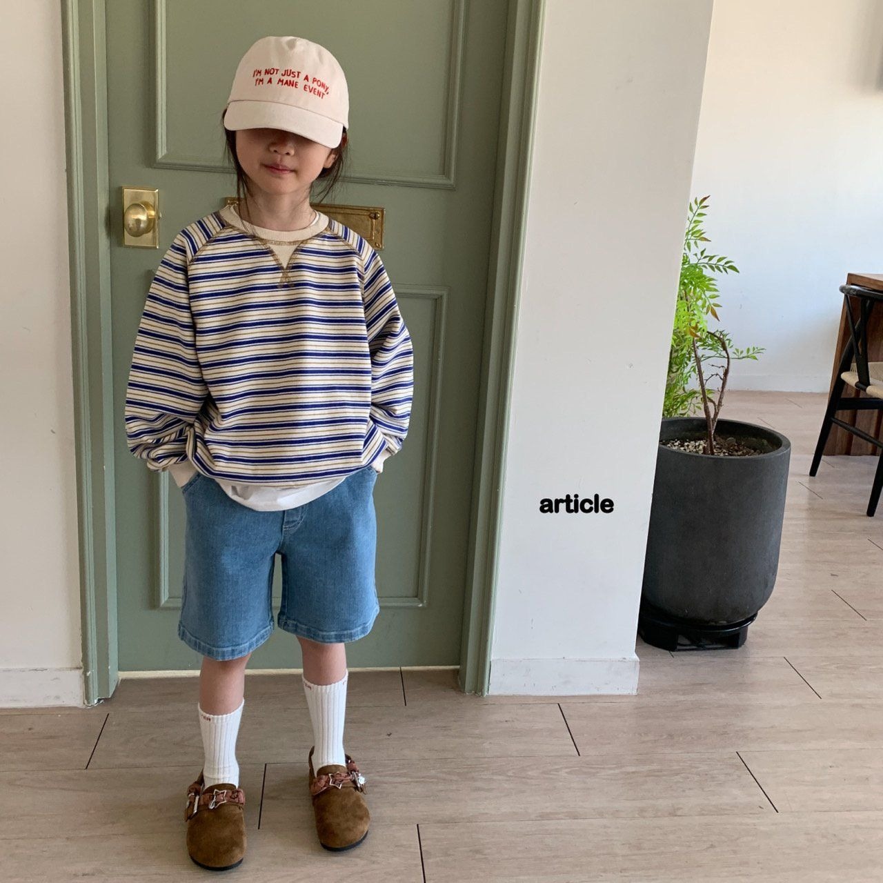 [article] Multiline Sweatshirt +fee2 / [아티클] 멀티라인맨투맨