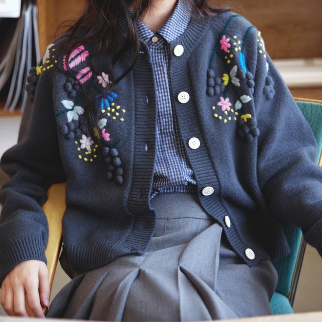flower grape embroidery knit cardigan【3color】  e1777