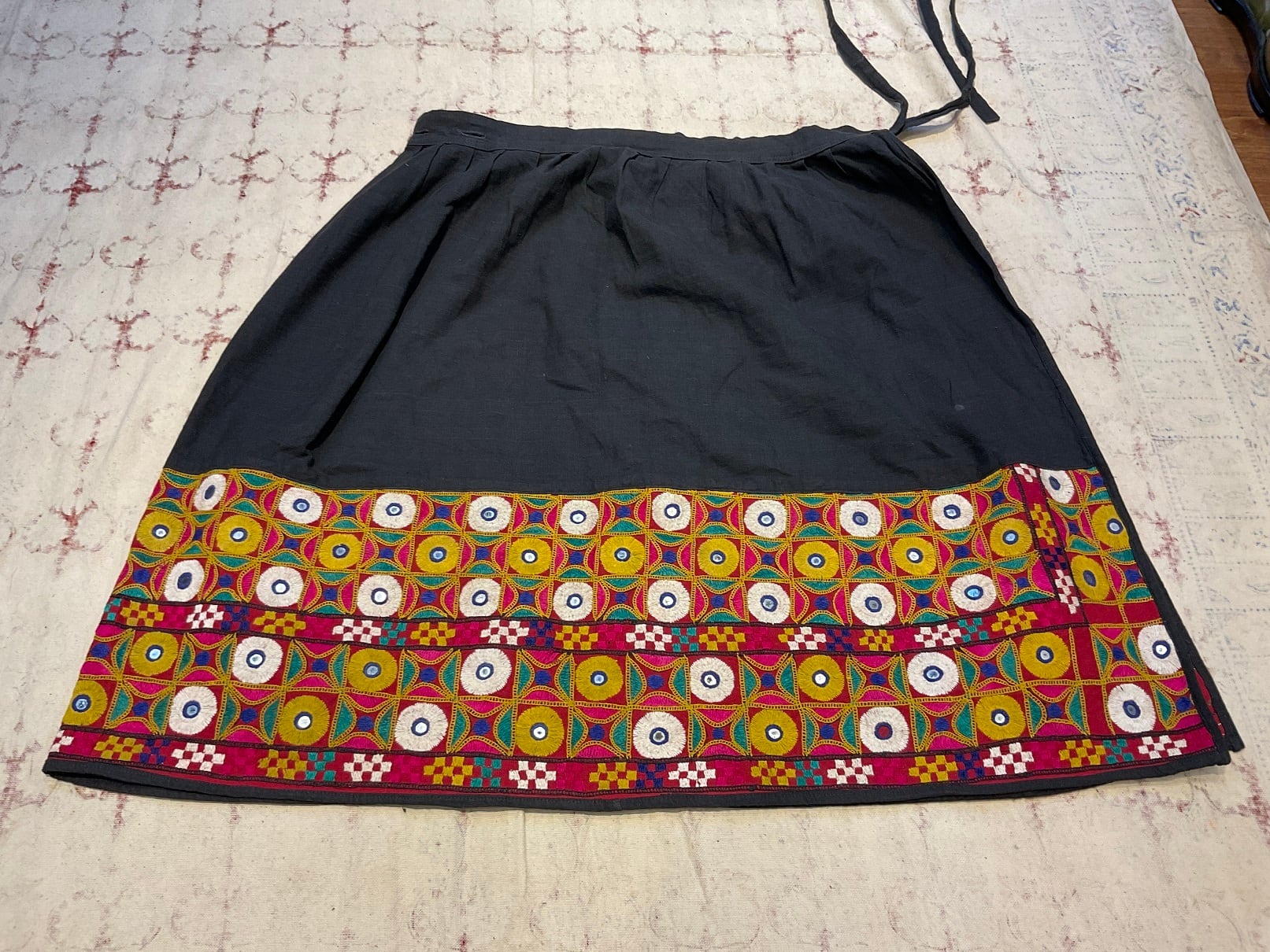バンジャラ族手刺繍コットン巻きスカートB202300142 アフガニスタンバザール