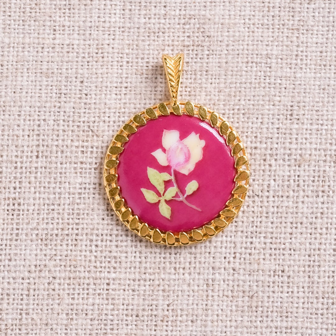Valentine's Day Marche: German rose motif ceramic pendant top