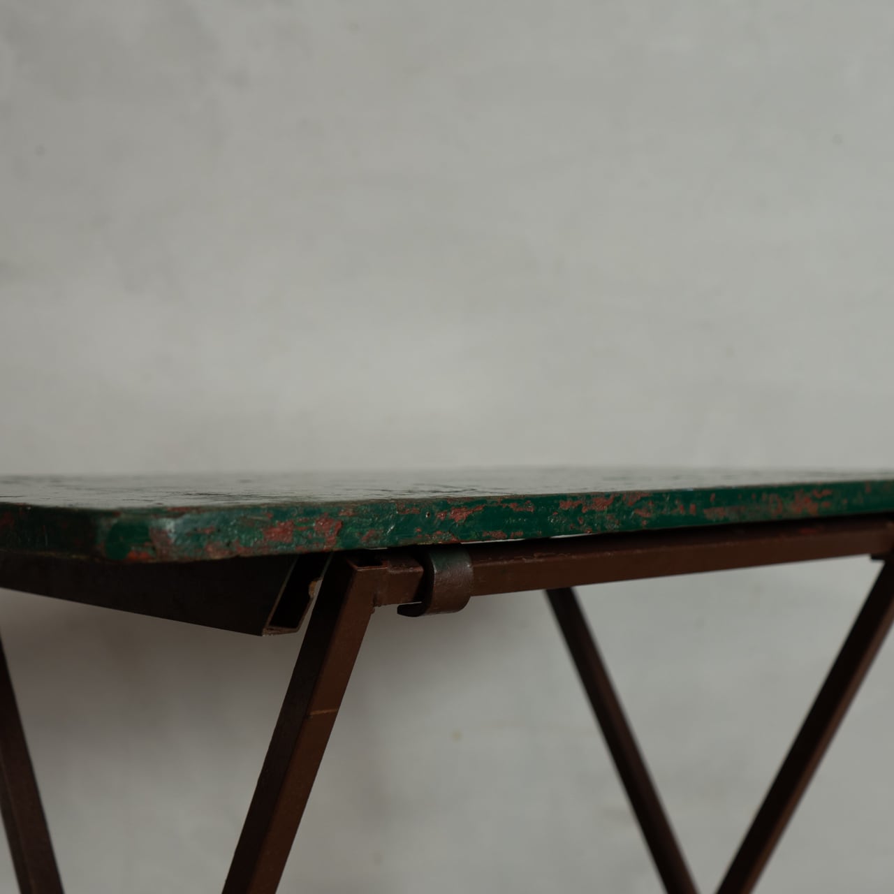 Folding Table / フォールディングテーブル 〈テーブル・作業台