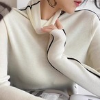 Color-Block Slouchy Turtleneck Knit Top (ME241)