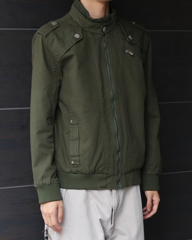 epaulet design zip up blouson