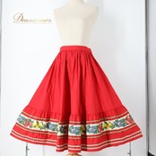 フォークダンス 衣装 スカート レッド系 サカイ チロリアン チロルスカート フルーツ柄 果物柄 レモン ぶどう 赤 黄 青 緑 カントリー SAKAI かわいい ダンス衣装 イベント 練習 レッスン イエロー系 ゴールド系 グリーン系 ブルー系