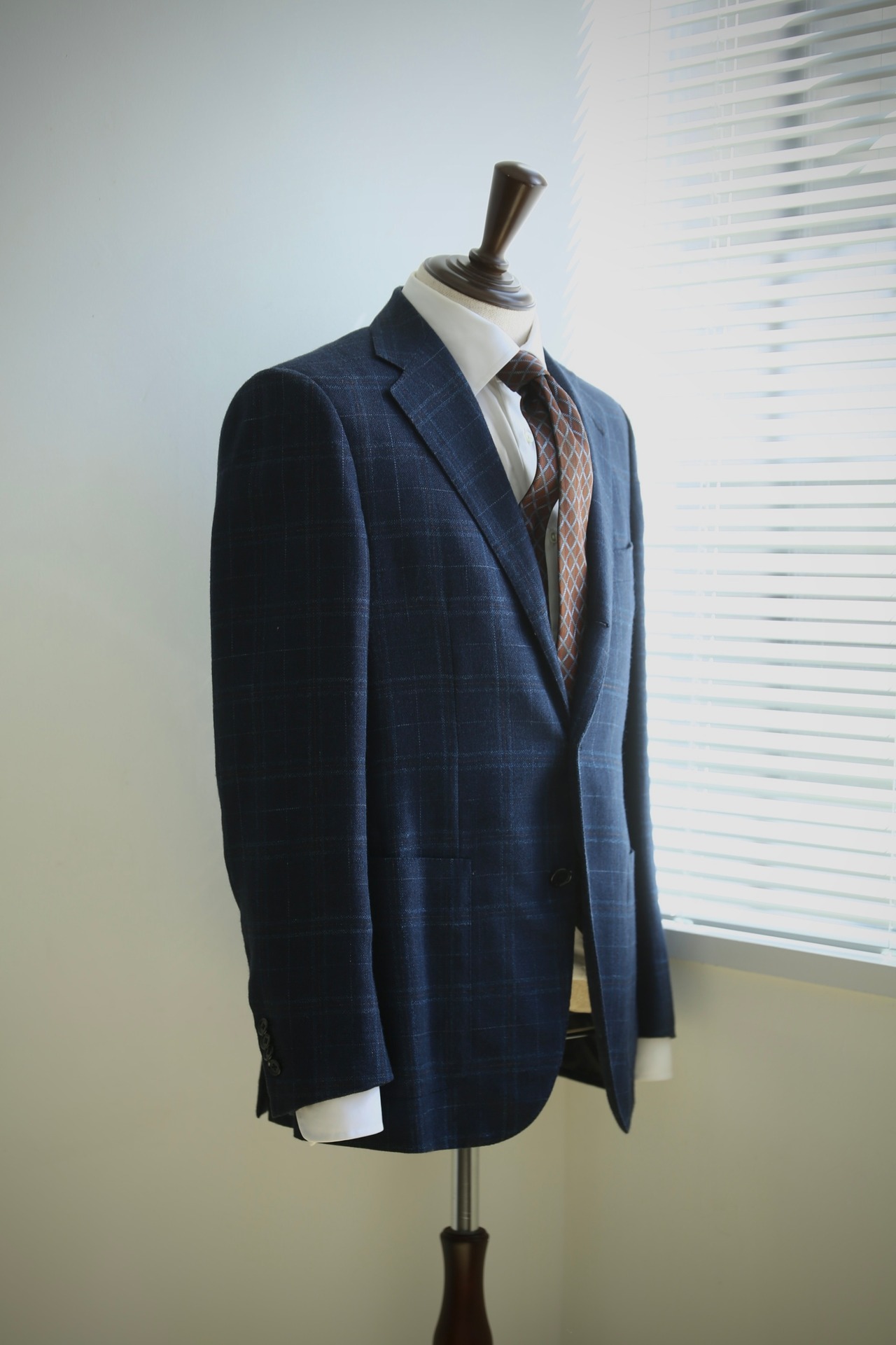 【Caruso】カルーゾ サマーウールジャケット３混紡 チェック　ネイビー Size: 46 / USED