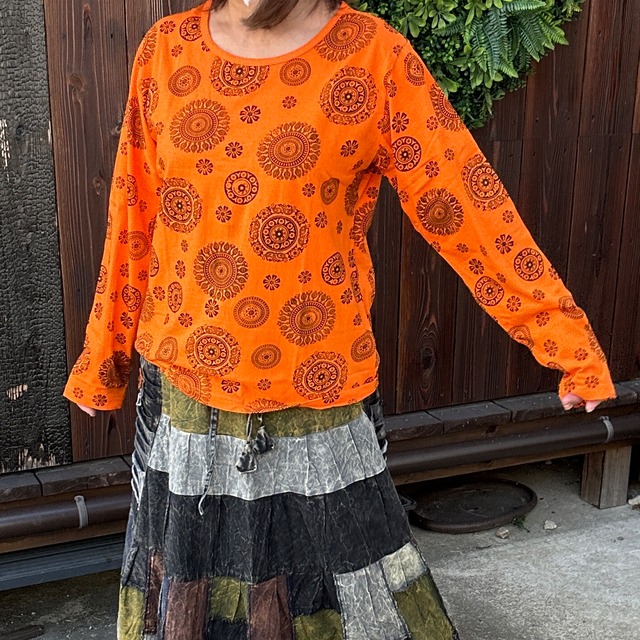 マンダラ柄ゆったりロングスリーブ
