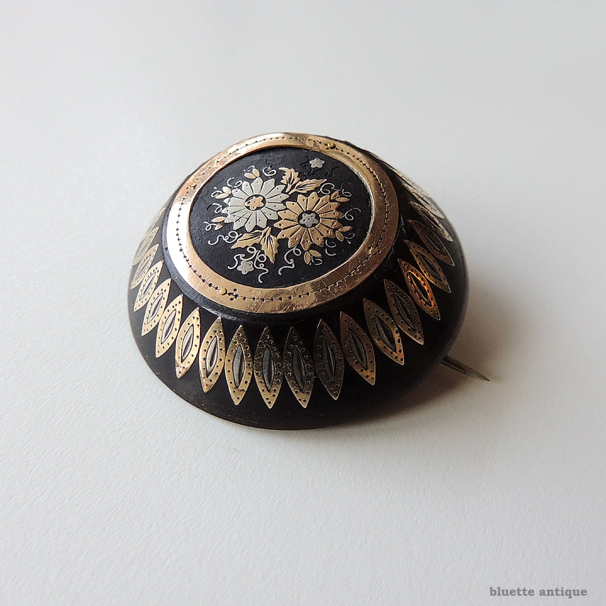 アンティークジュエリー ピクウェ ブローチ 【マーガレット