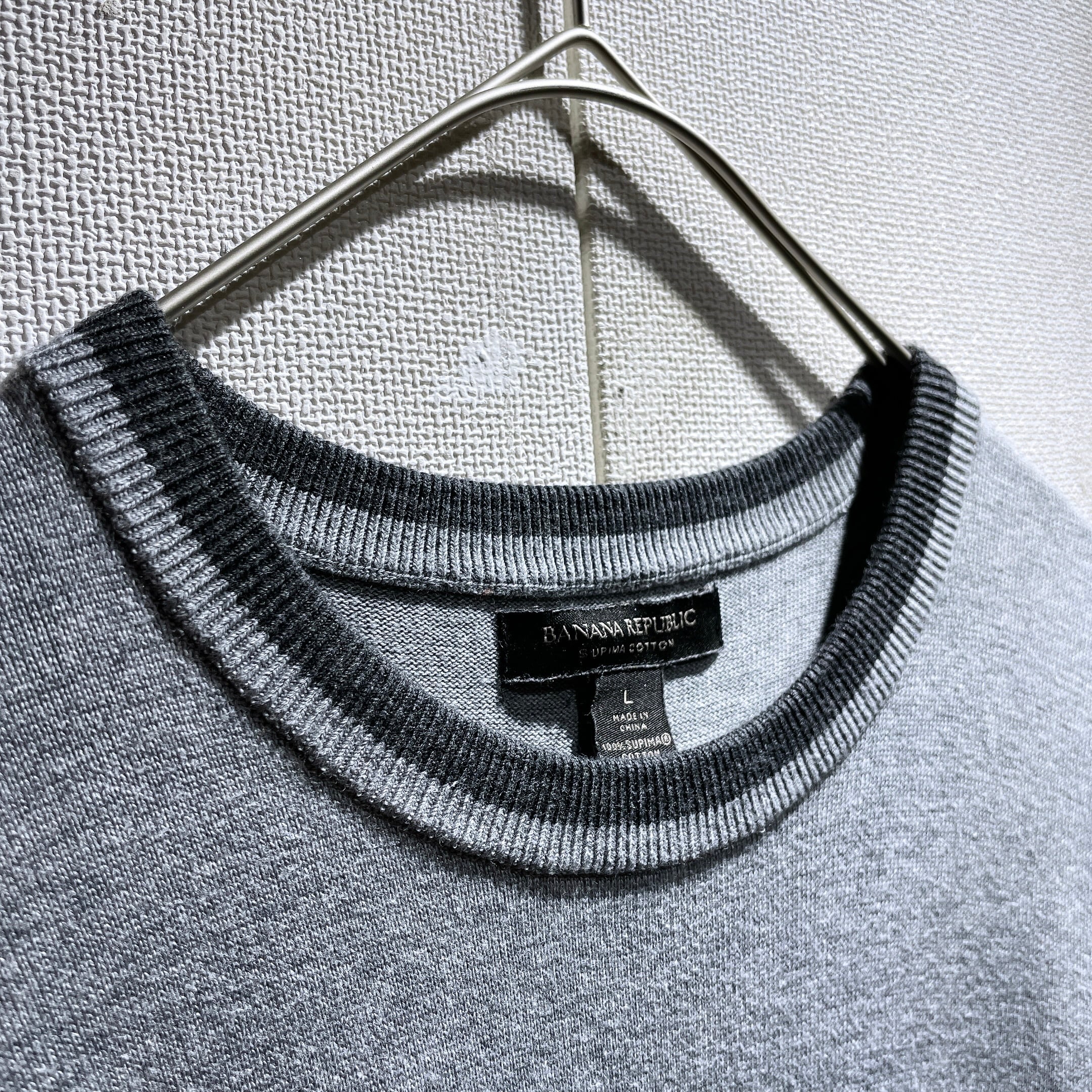 ” BANANA REPUBLIC ” Beautiful silhouette supima cotton ringer Tee