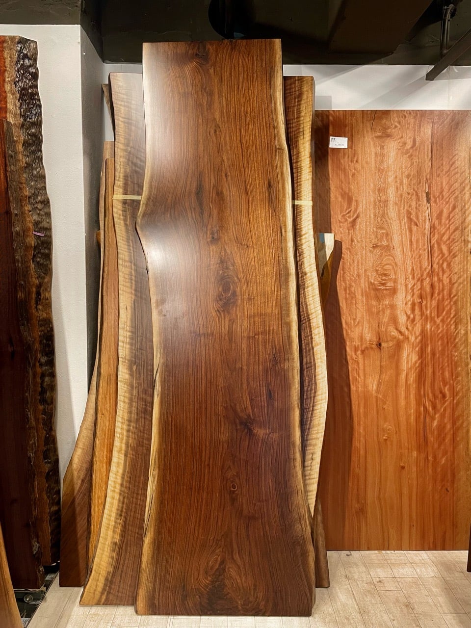 ウォールナット_2550×650-720-740×45_青山店_テーブル天板/一枚板