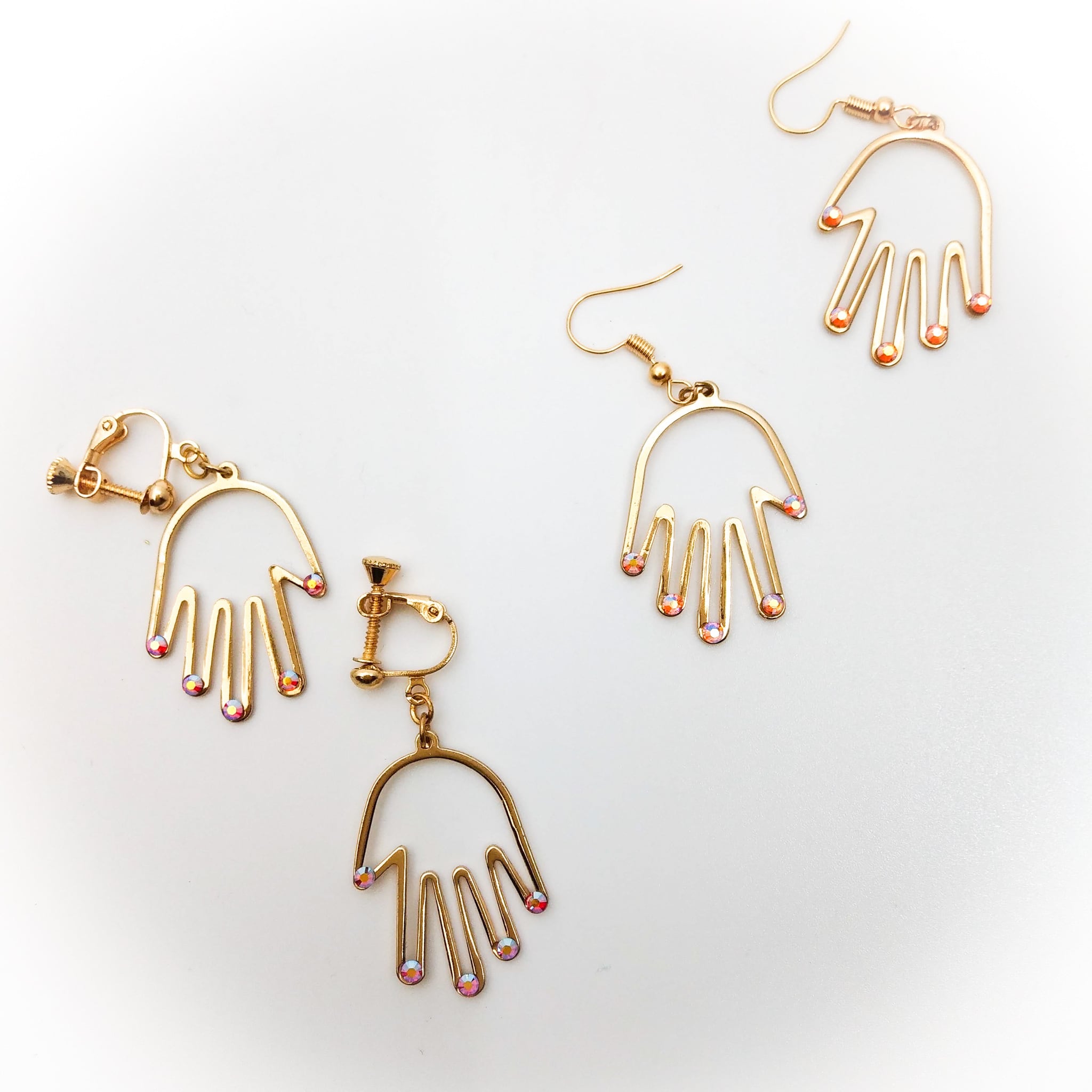 手と手 スワロフスキー ピアス イヤリング キラキラ ハンド ハンドメイド