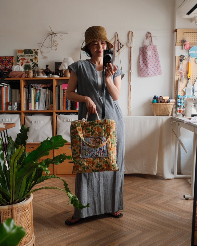 Block quilt tote.<Honey Bloom>