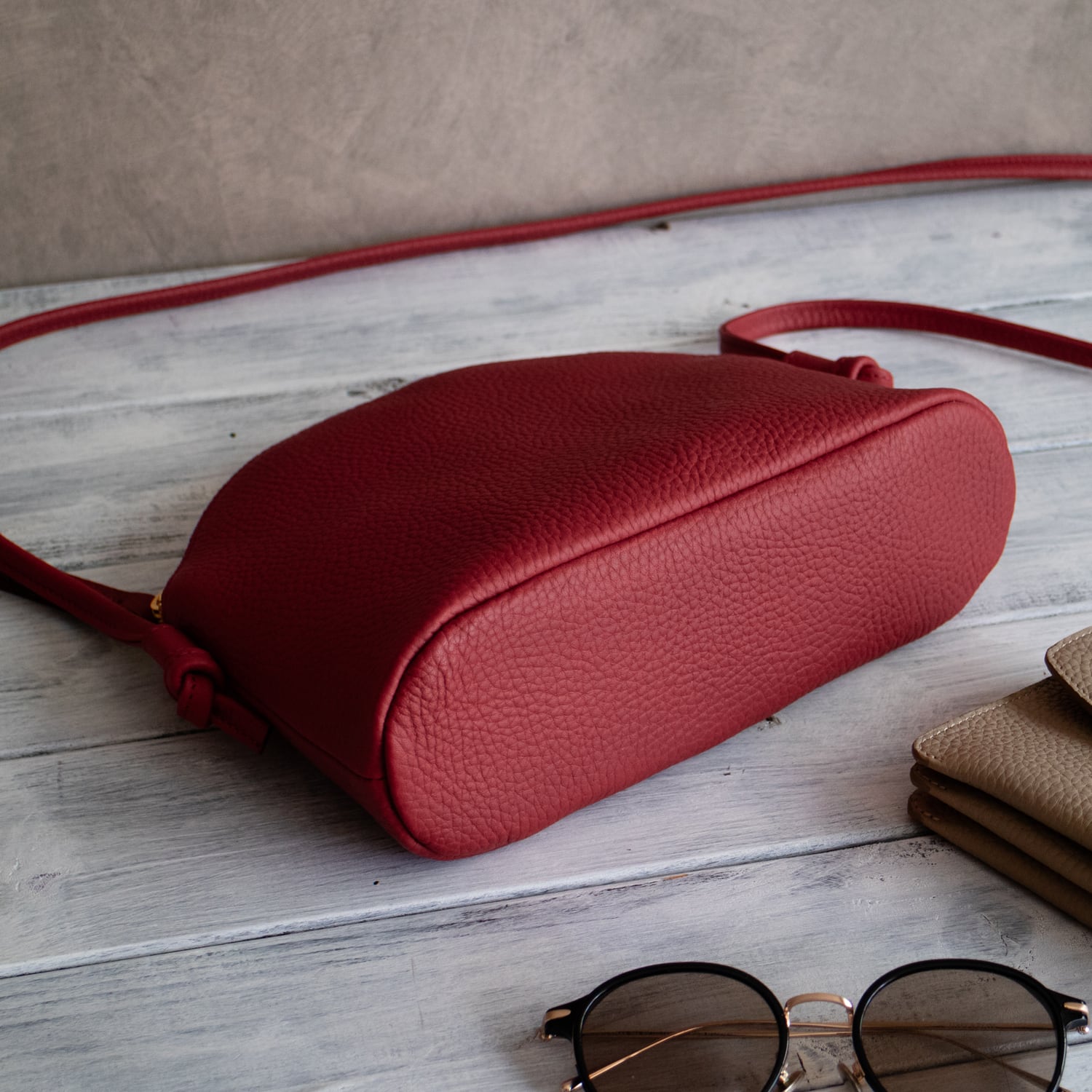 ミニポシェット 上質本革 シンプル ミニバッグ 大人 コンパクト