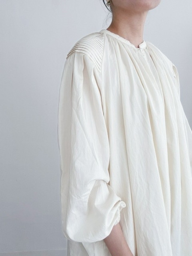 doux bleu / ショルダーピンタックワンピース