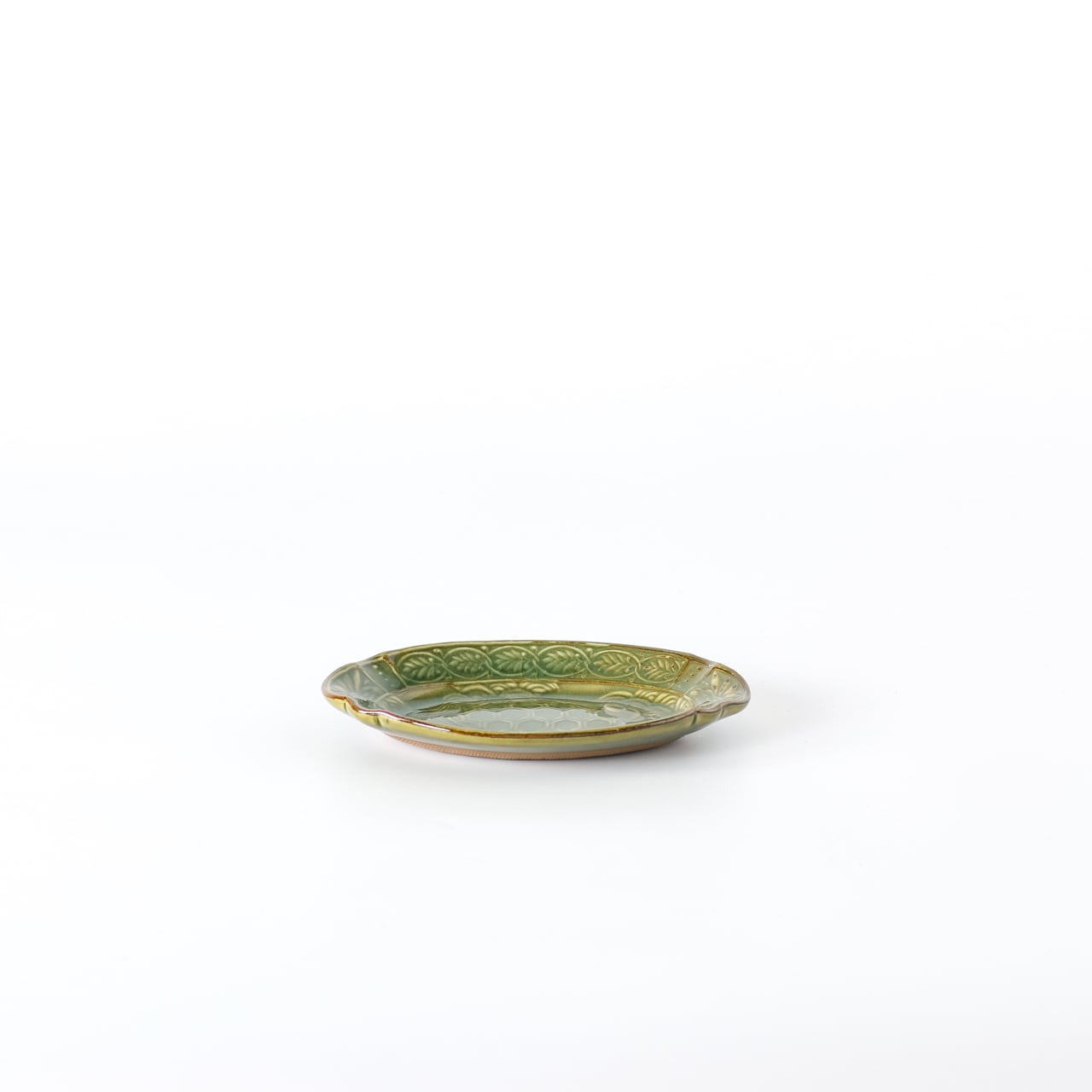 陽刻 オーバルSS 亀 青磁 Carving ”Turtle” celadon | S U I Y O