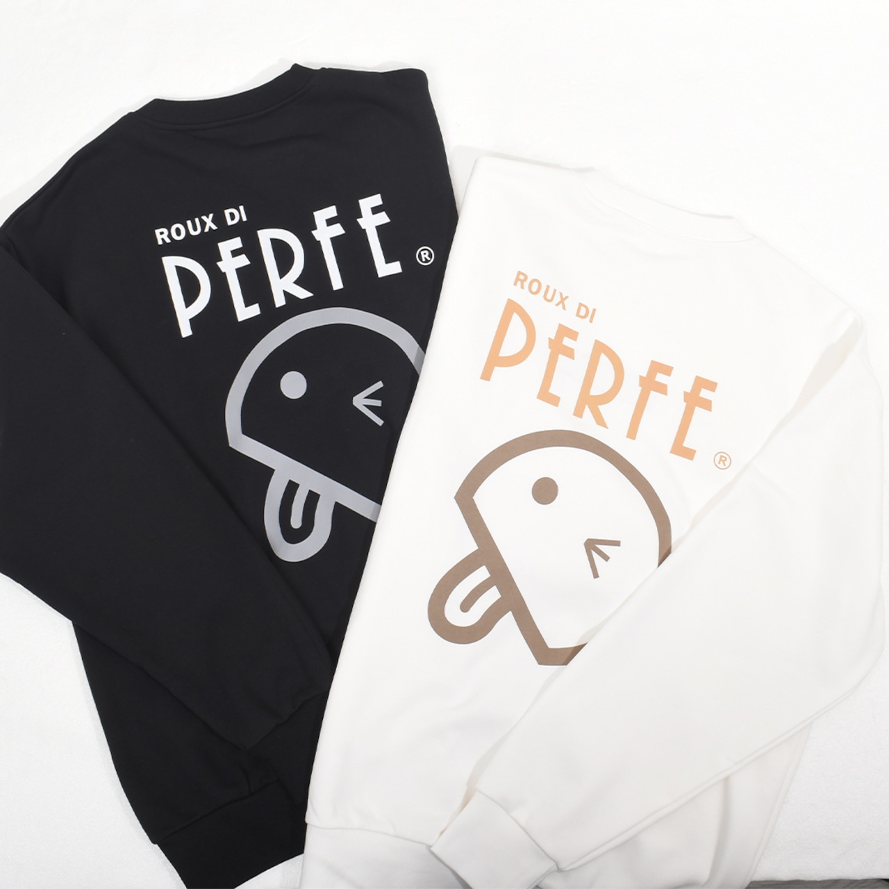 【再入荷】ロゴ刺繍×ベーマークバックプリントトレーナー