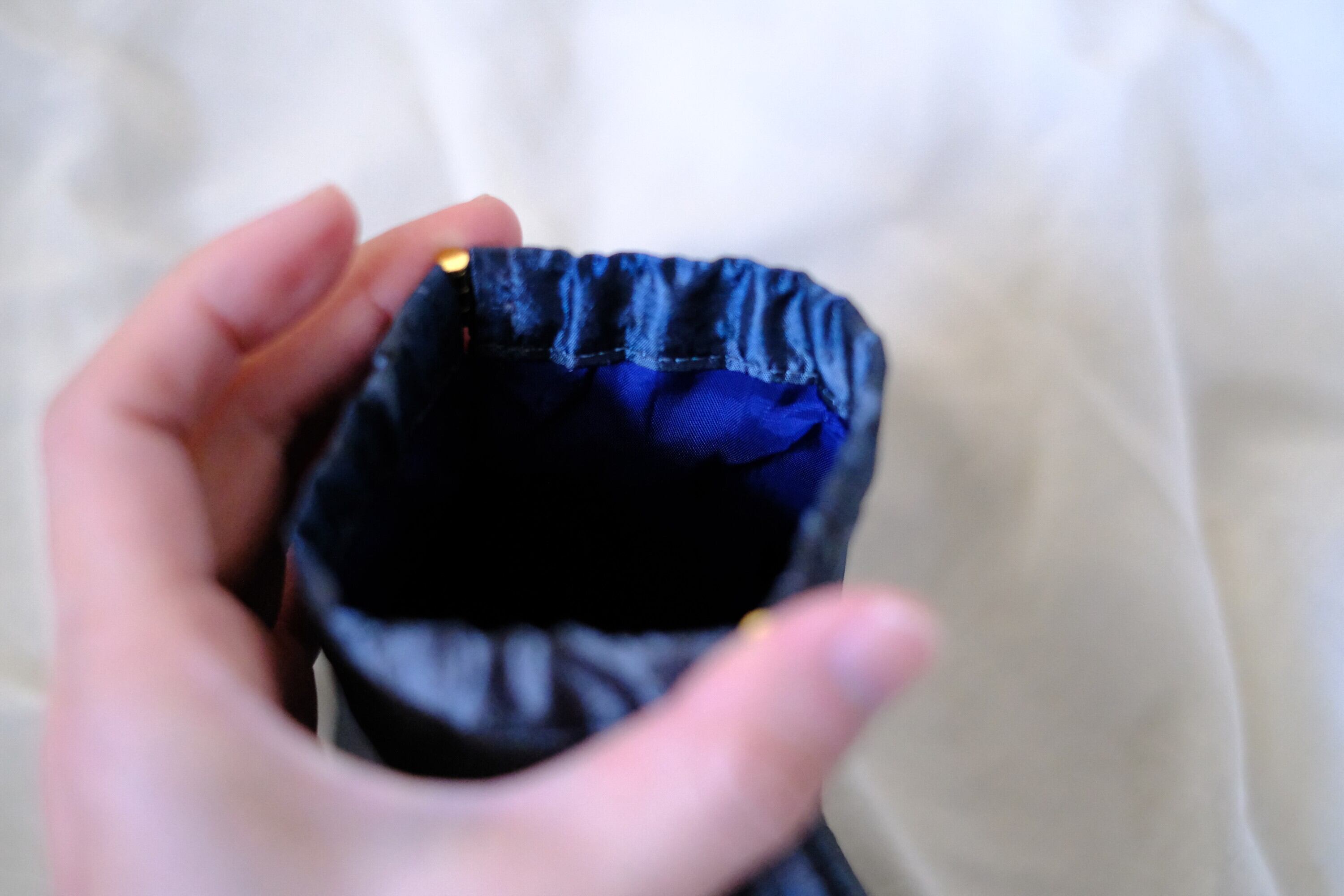 バネ口ポーチ　o-0527