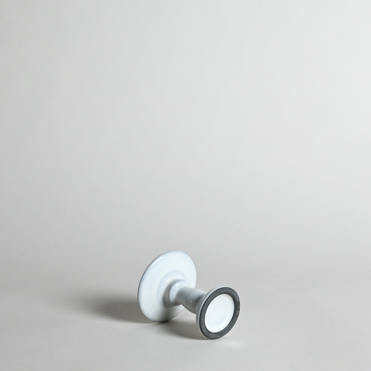 rpm /  豆杯  平なり 白妙〈陶器 / 食器 / お皿 / コンポート / ケーキスタンド / ディスプレイ 〉