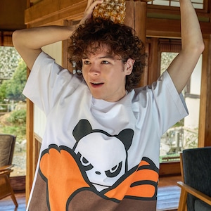 【HIPANDA 】3704男女兼用 ハグ パンダ Tシャツ  SHORT-SLEEVED T-SHIRT / WHITE