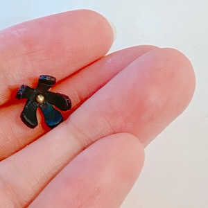 【アウトレット】３Dレザーフラワー スターフラワー (ピン付タイプ)6個入(ブラック)