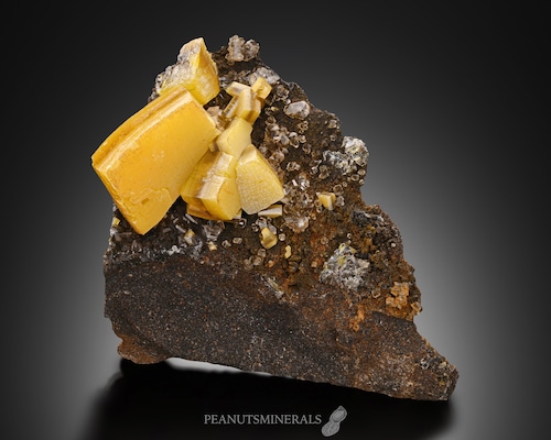 ウルフェナイト【Wulfenite】メキシコ産