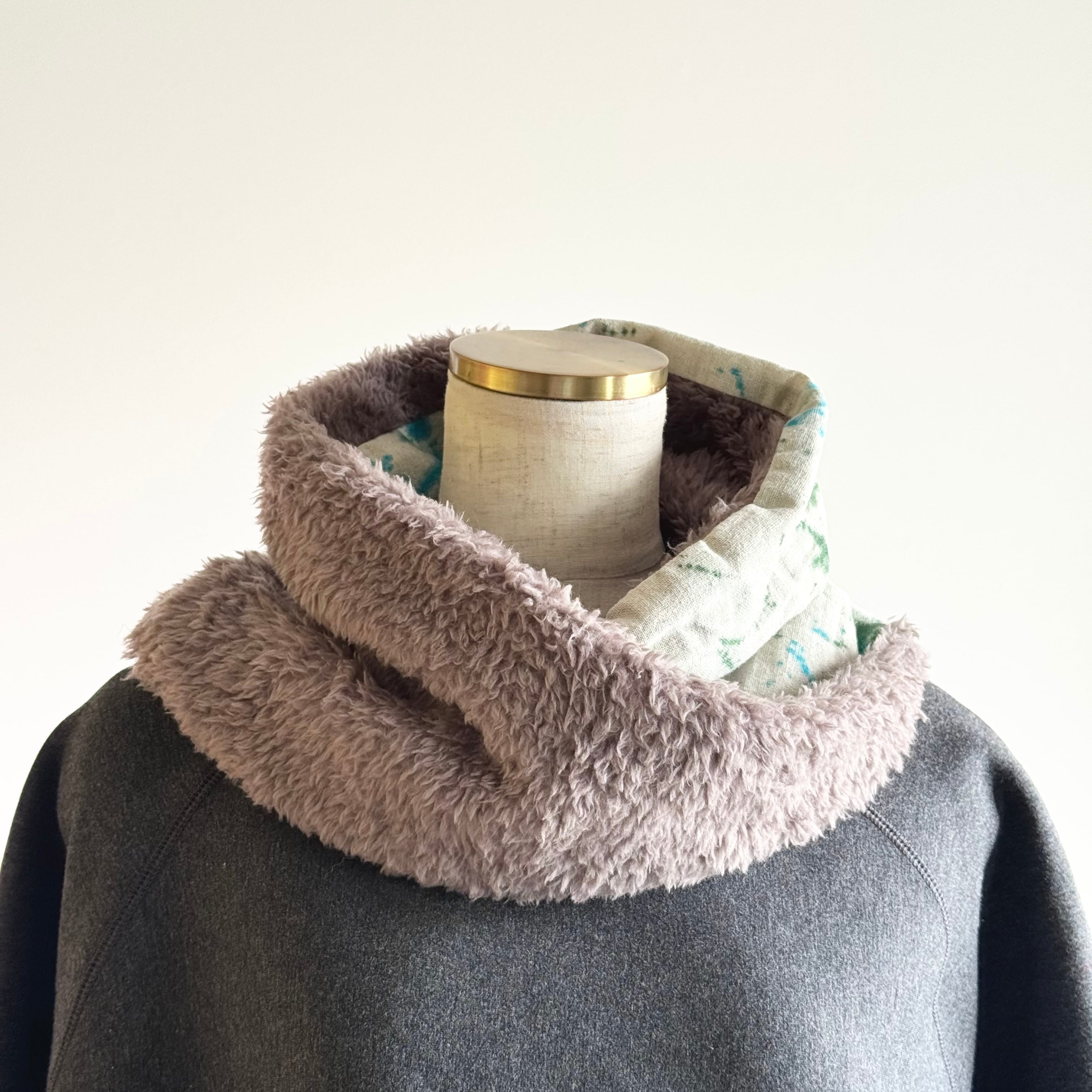 手染めとボアのネックウォーマー cross | Sashiiro