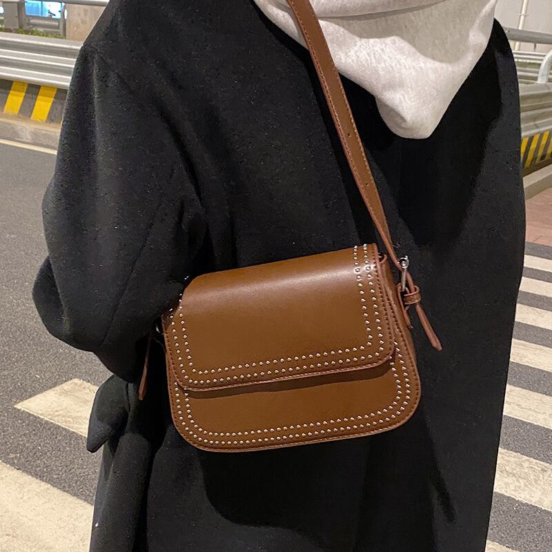 スタンダードオータムウィンター レトロ 秋物 冬物 メッセンジャーバッグ Tiancai_Wing_Bag76952307764
