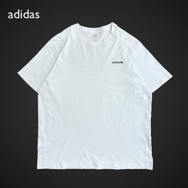 【adidas】ワンポイント 刺繍ロゴ バックプリント Tシャツ トレフォイルロゴ 白t 半袖 アディダス トルコ製 US古着