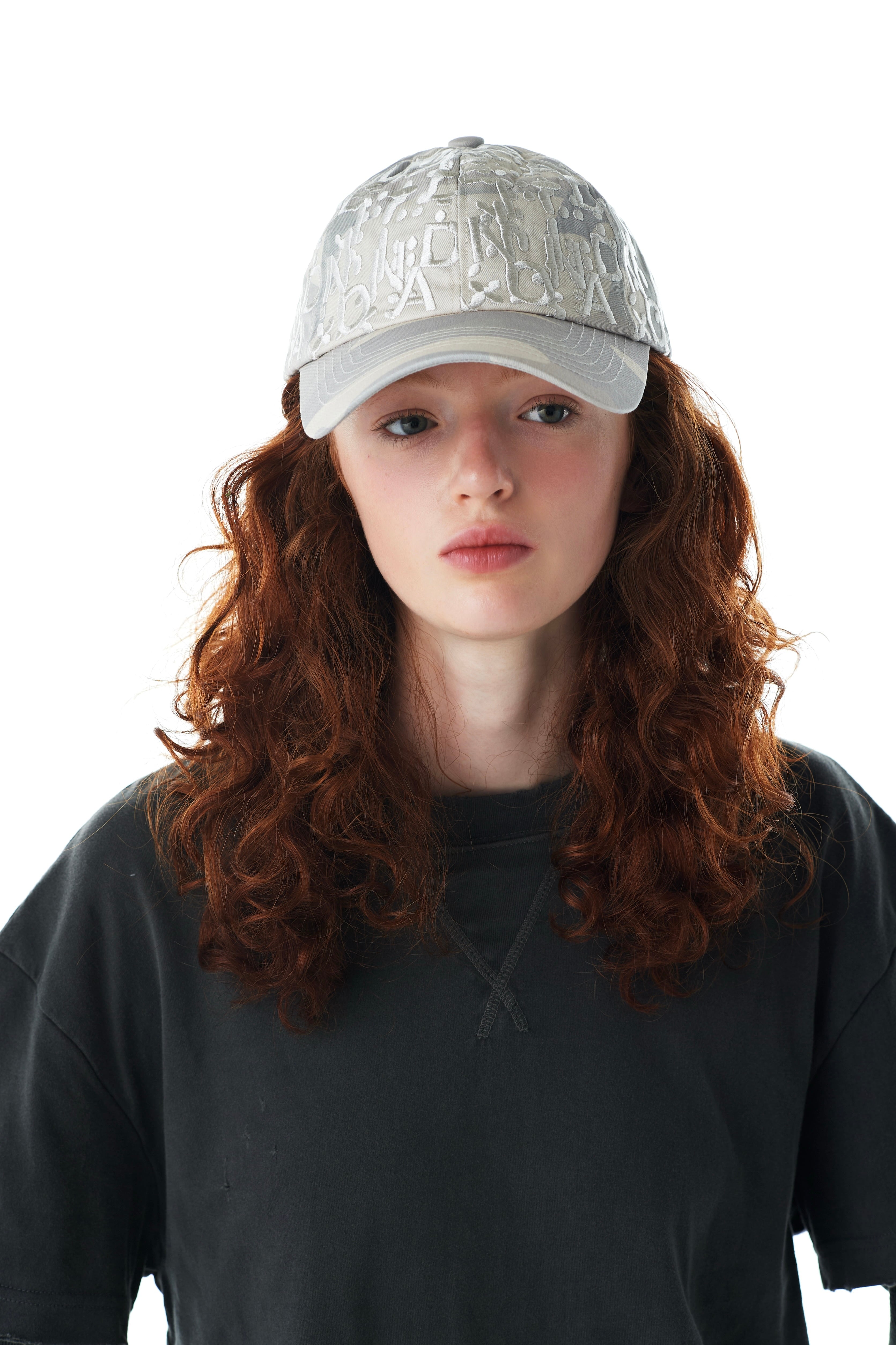 TOY / SAND | GADID ANONIEM