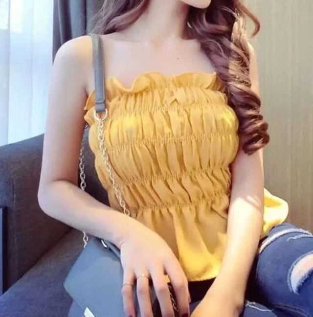 フリルチューブトップ 安い！ 一家に一枚 着回しコーデ 夏に必須 こんなんなんぼあってもいいですからね。一枚でも着れる！