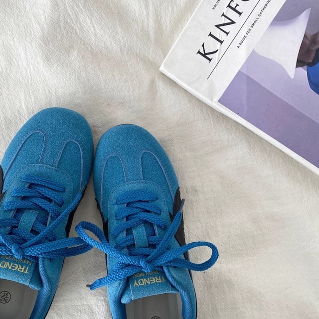 suede low cut sneakers J00119