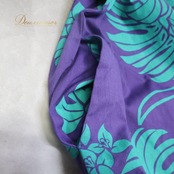 フラダンス 衣装 ワンピース ドレス Xina Ann パープル系 アシンメトリー フリル パフスリーブ モンステラ柄 かわいい 華やか 鮮やか ポケット ハワイアン アロハ ハワイアンプリント フラ ダンス レッスン 練習 グリーン系 美しい エレガント