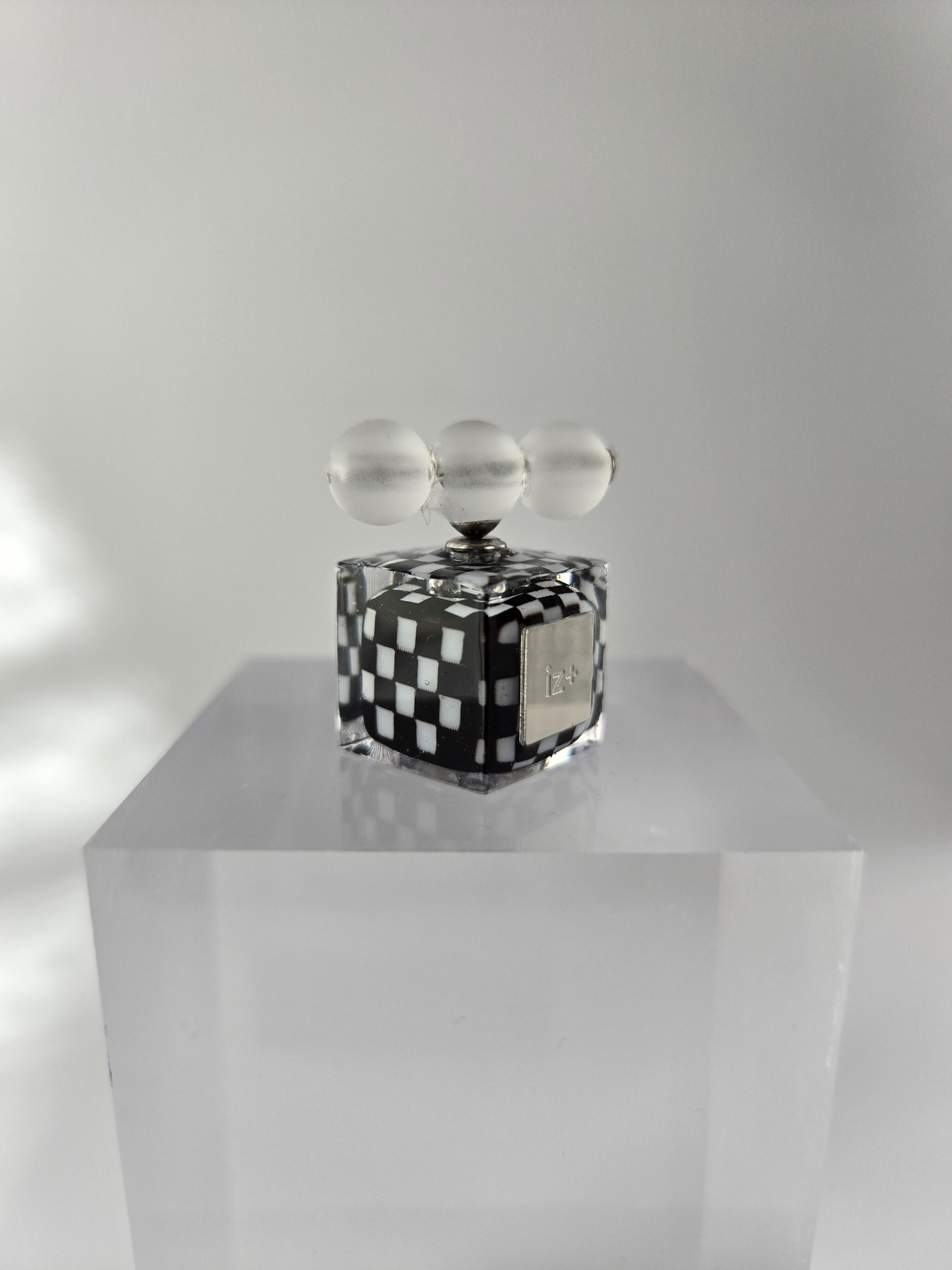 LinK CUBE. [checkerboard] - 4