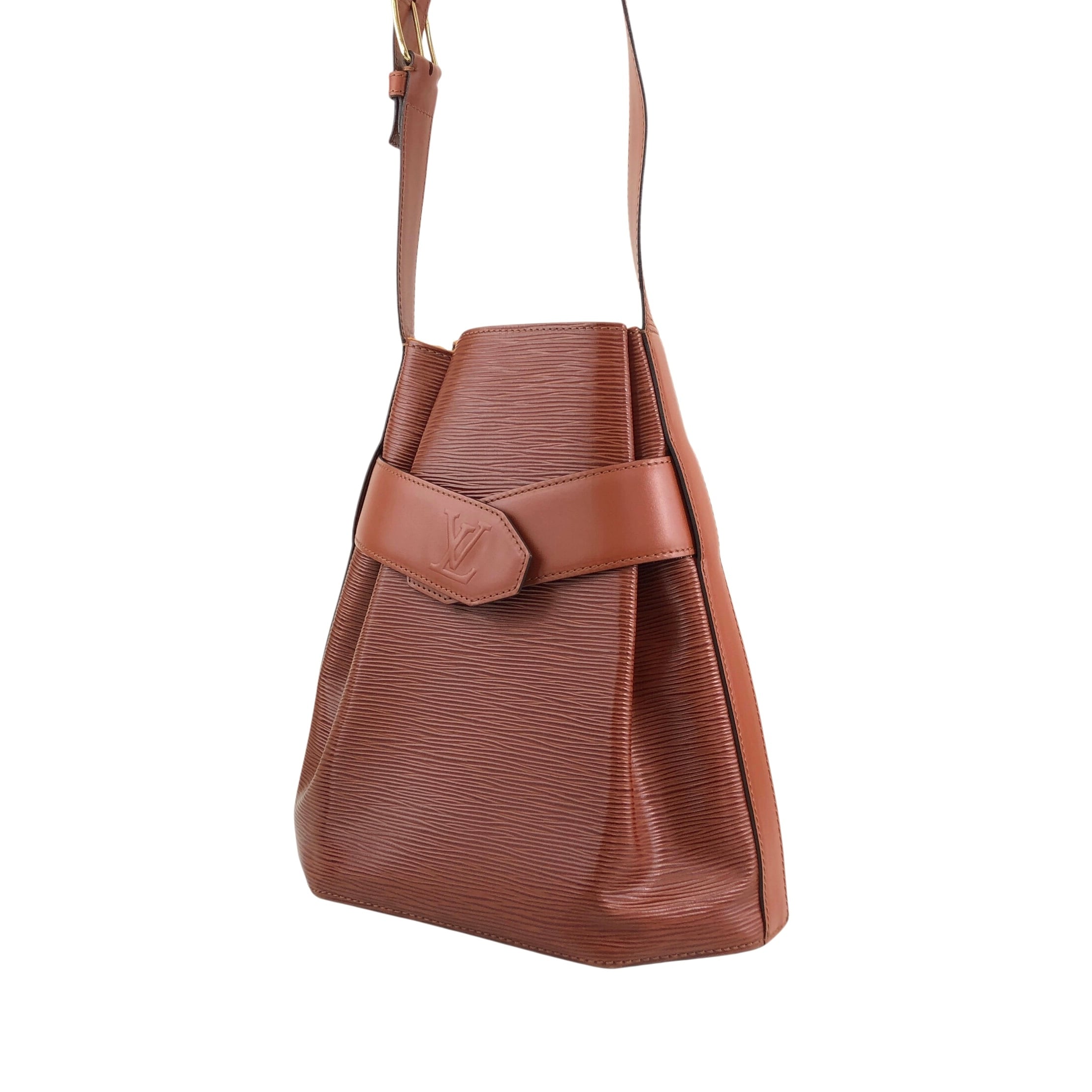 Louis Vuitton エピ　サックデポール ルイヴィトン エピ サックデポール ショルダーバッグ黒