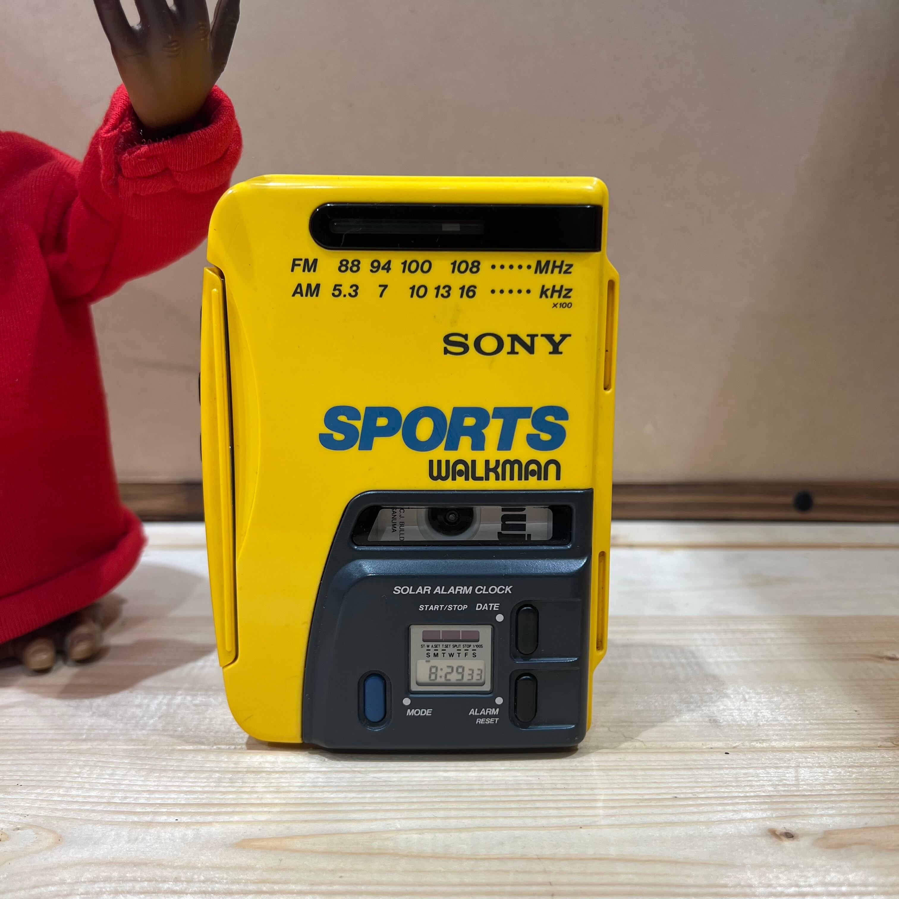 メンテ済可動品]ソニースポーツ カセットウォークマンsony sports WM