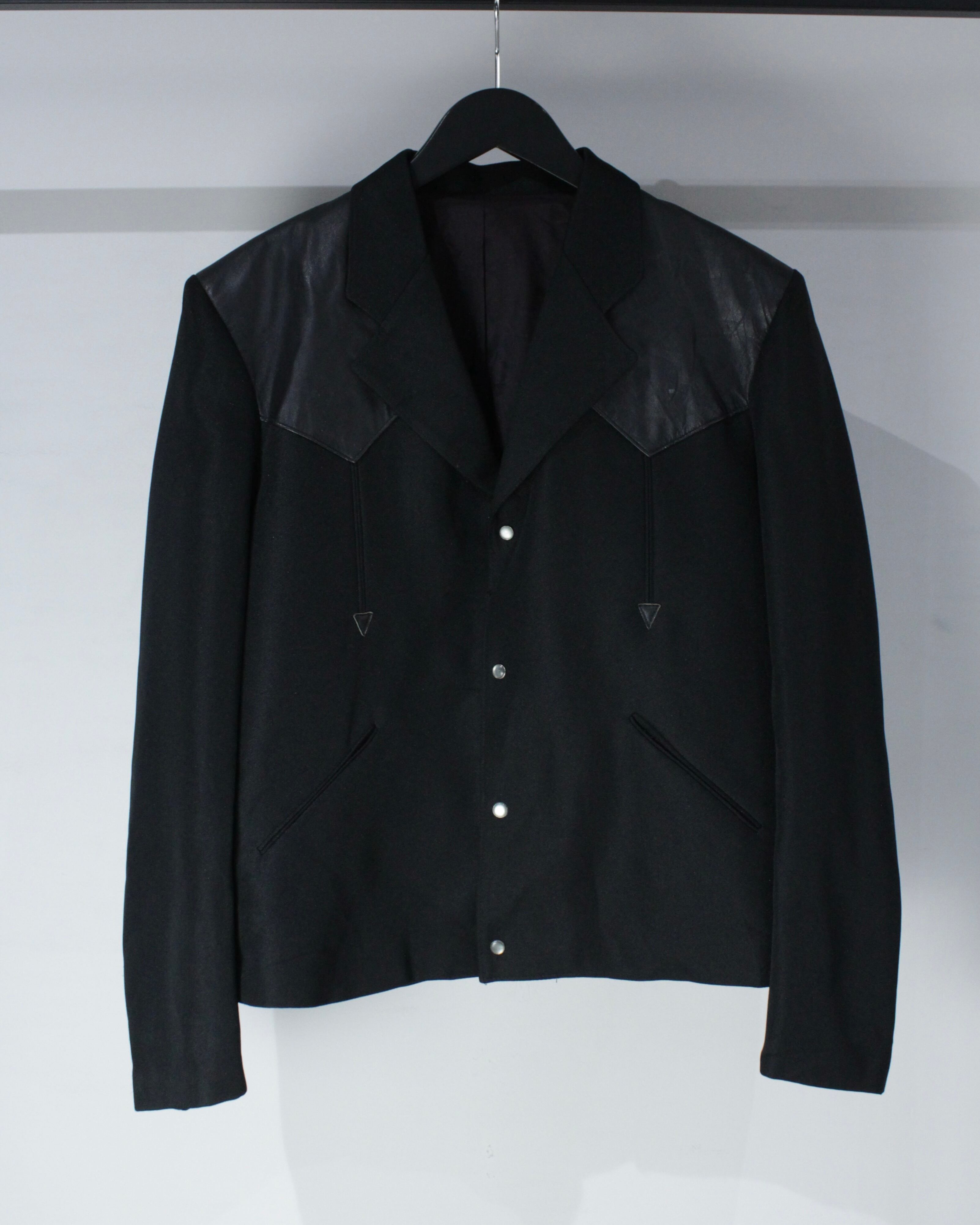 Caka BLACK】Leather Switching Vintage Short Length Western 